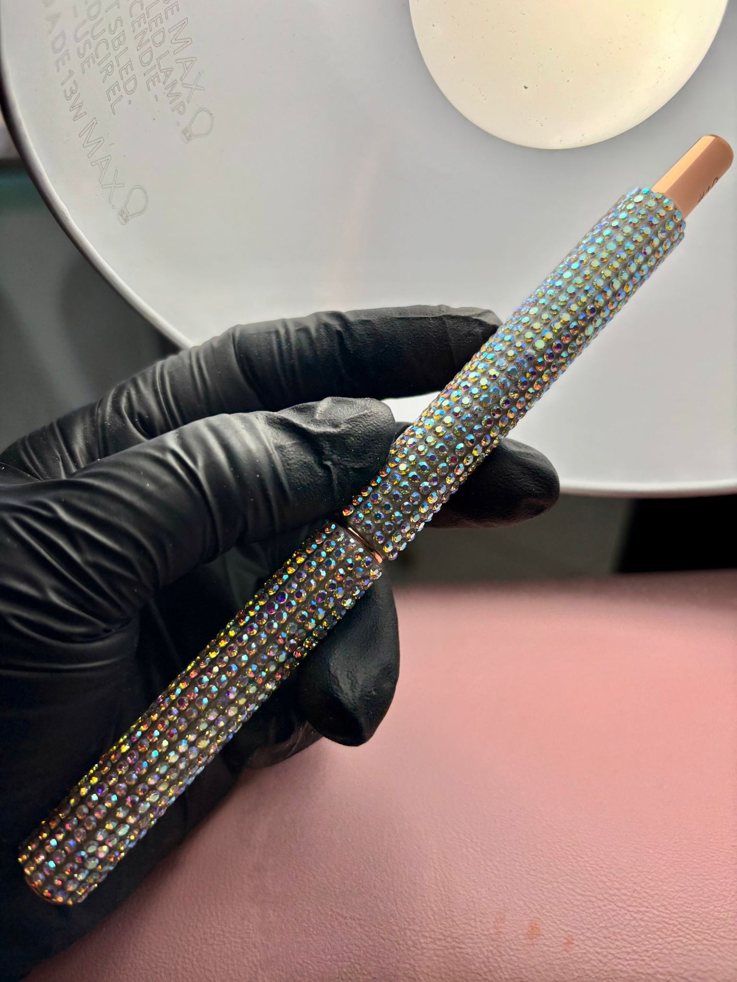 BRUSHE-Elegant nail brush